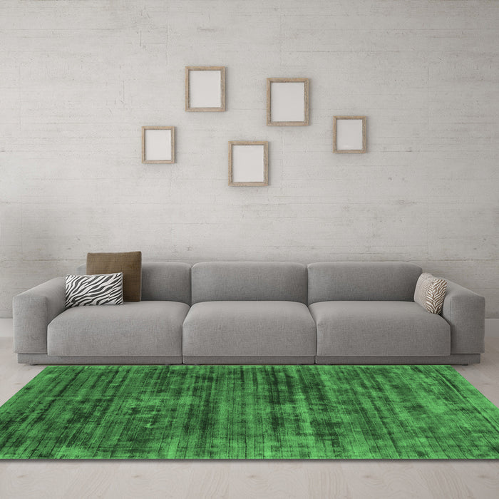 Machine Washable Abstract Emerald Green Contemporary Area Rugs in a Living Room,, wshcon2949emgrn