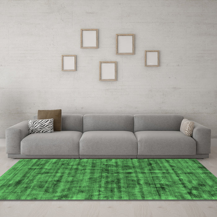 Machine Washable Abstract Emerald Green Contemporary Area Rugs in a Living Room,, wshcon2951emgrn