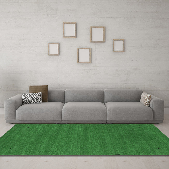 Machine Washable Abstract Emerald Green Contemporary Area Rugs in a Living Room,, wshcon2952emgrn