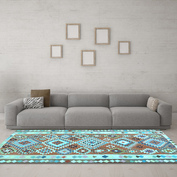Machine Washable Oriental Light Blue Traditional Rug in a Living Room, wshcon2956lblu