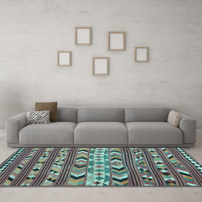 Machine Washable Oriental Light Blue Traditional Rug in a Living Room, wshcon2960lblu