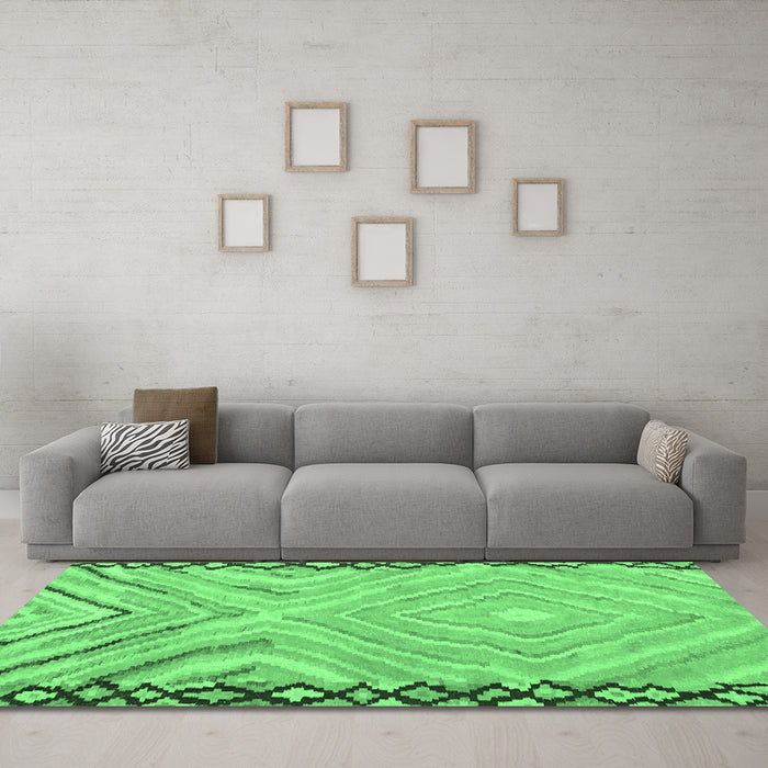 Machine Washable Oriental Emerald Green Traditional Area Rugs in a Living Room,, wshcon2965emgrn