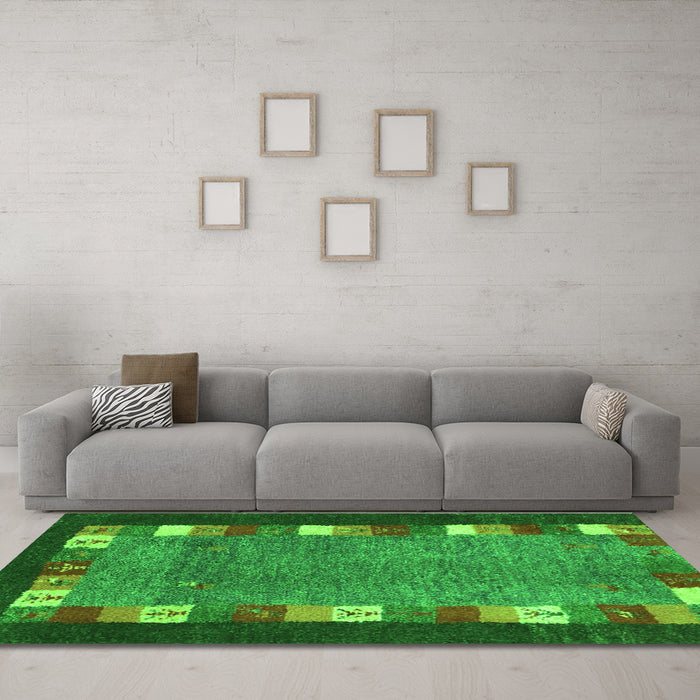 Machine Washable Abstract Green Contemporary Area Rugs in a Living Room,, wshcon2968grn