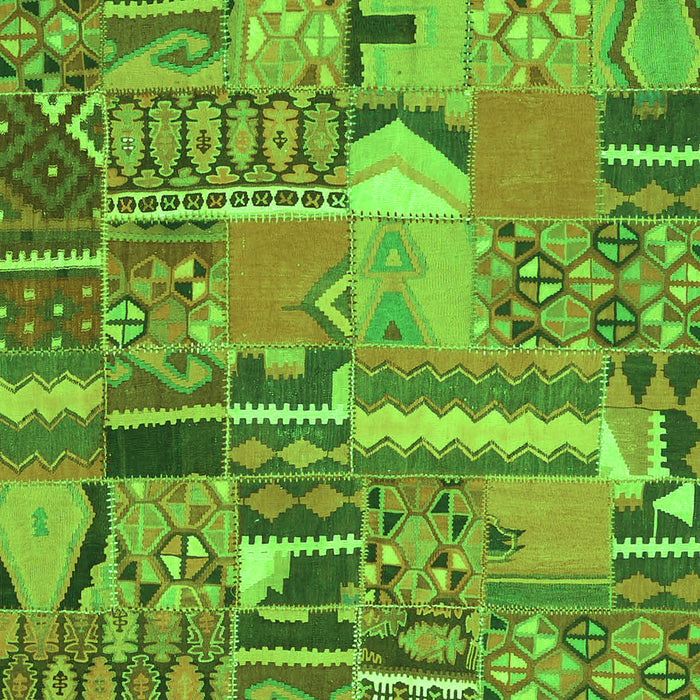 Serging Thickness of Machine Washable Patchwork Green Transitional Area Rugs, wshcon2969grn