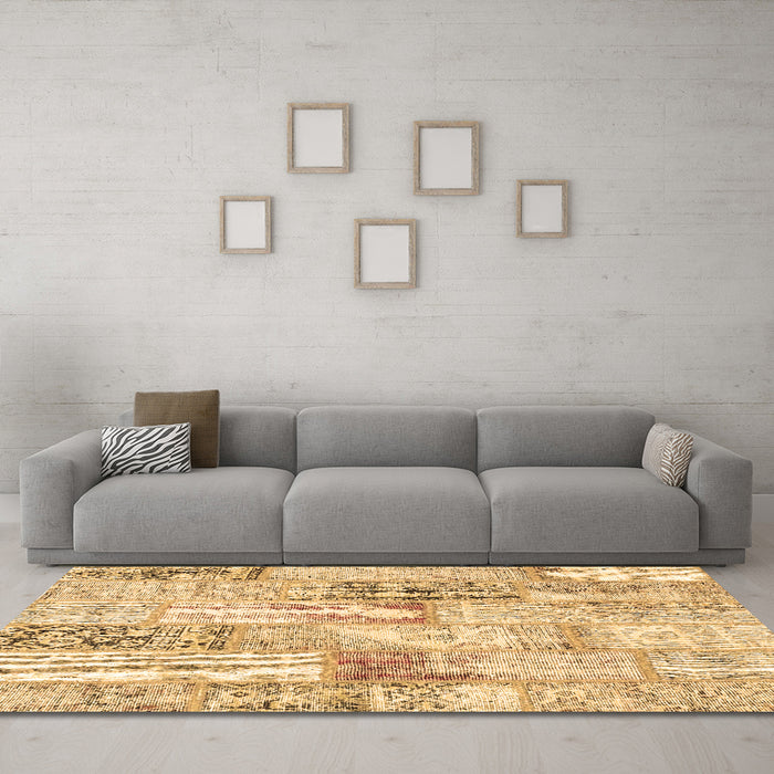 Machine Washable Patchwork Brown Transitional Rug in a Living Room,, wshcon2972brn