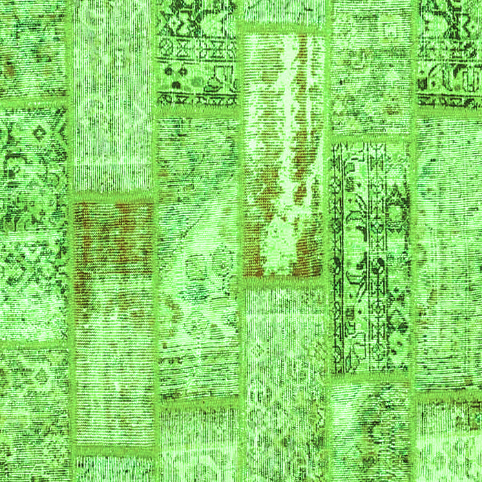 Serging Thickness of Machine Washable Patchwork Green Transitional Area Rugs, wshcon2972grn