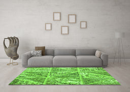 Machine Washable Patchwork Green Transitional Area Rugs in a Living Room,, wshcon2974grn
