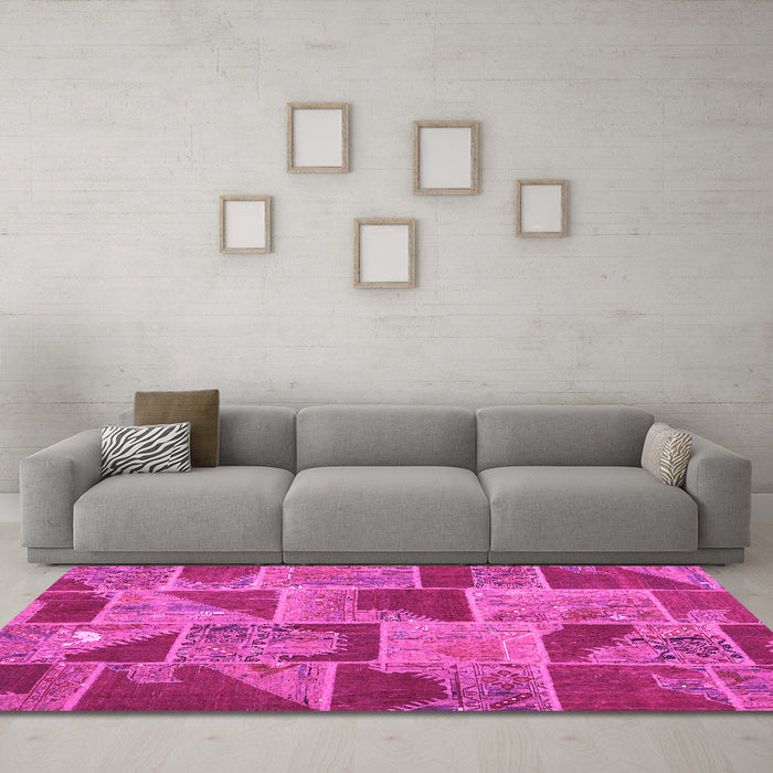 Machine Washable Patchwork Pink Transitional Rug in a Living Room, wshcon2976pnk