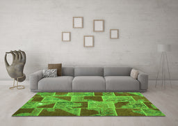 Machine Washable Patchwork Green Transitional Area Rugs in a Living Room,, wshcon2976grn