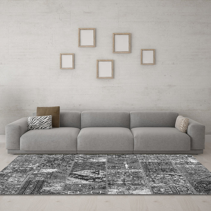 Machine Washable Patchwork Gray Transitional Rug in a Living Room,, wshcon2981gry