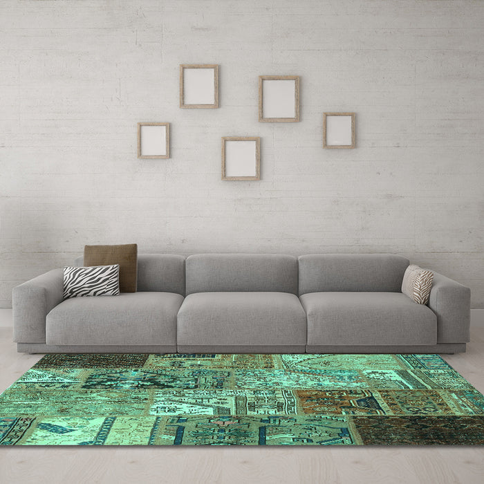 Machine Washable Patchwork Turquoise Transitional Area Rugs in a Living Room,, wshcon2983turq
