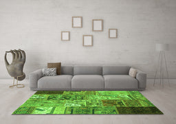 Machine Washable Patchwork Green Transitional Area Rugs in a Living Room,, wshcon2983grn