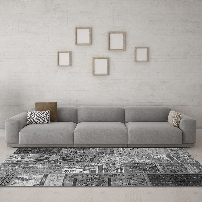 Machine Washable Patchwork Gray Transitional Rug in a Living Room,, wshcon2983gry