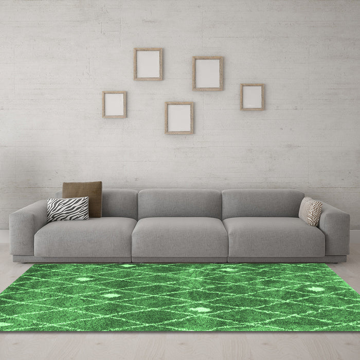 Machine Washable Trellis Emerald Green Modern Area Rugs in a Living Room,, wshcon2987emgrn