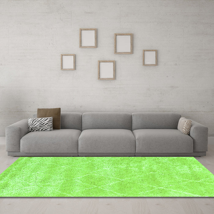 Machine Washable Trellis Green Modern Area Rugs in a Living Room,, wshcon2989grn