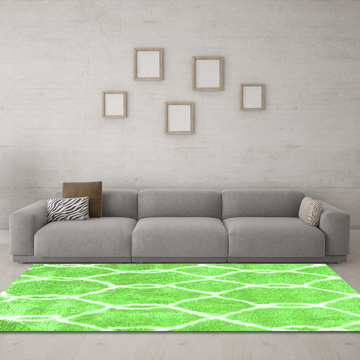Machine Washable Trellis Green Modern Area Rugs in a Living Room,, wshcon2994grn