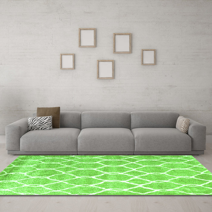Machine Washable Trellis Green Modern Area Rugs in a Living Room,, wshcon2996grn