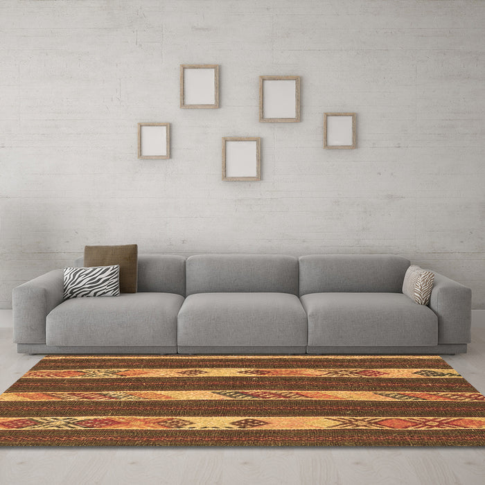 Machine Washable Abstract Brown Contemporary Rug in a Living Room,, wshcon3000brn