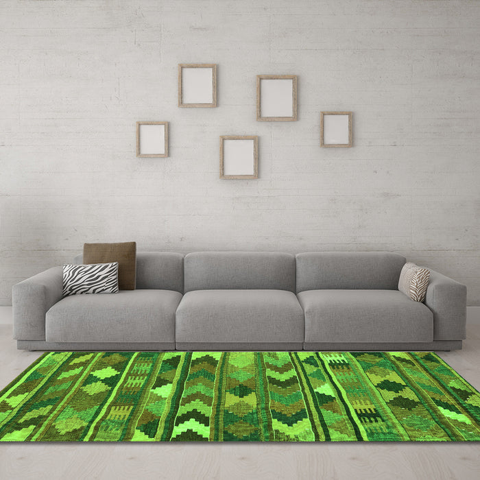 Machine Washable Southwestern Green Country Area Rugs in a Living Room,, wshcon3001grn