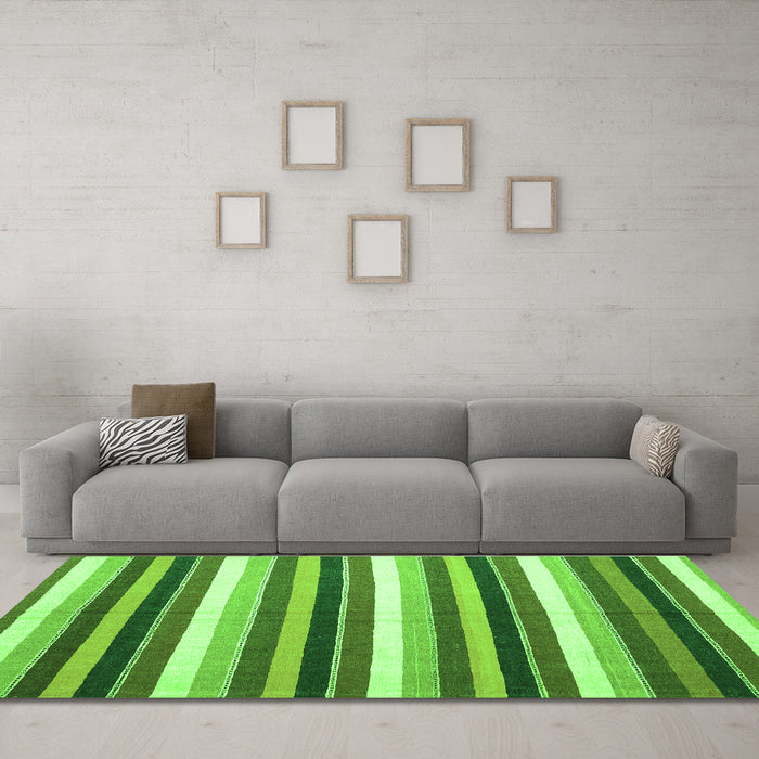 Machine Washable Abstract Green Contemporary Area Rugs in a Living Room,, wshcon3005grn