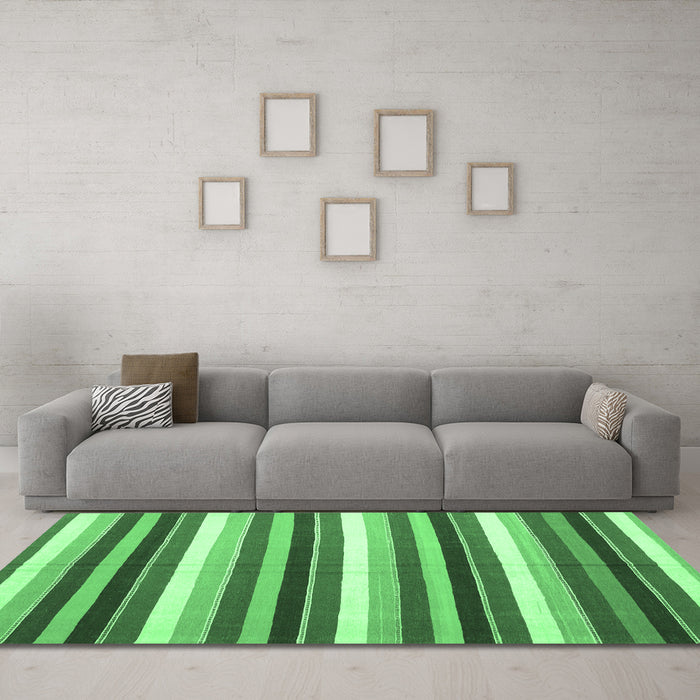 Machine Washable Abstract Emerald Green Contemporary Area Rugs in a Living Room,, wshcon3005emgrn