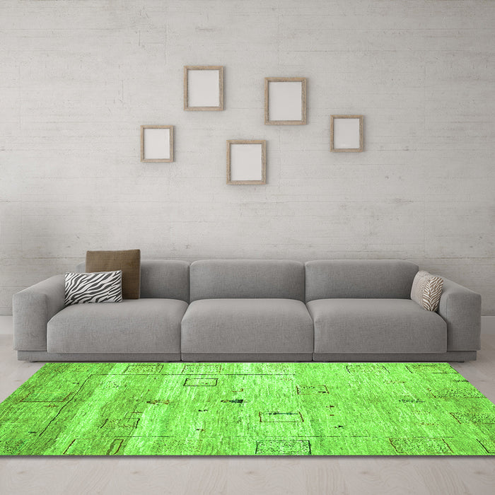 Machine Washable Abstract Green Contemporary Area Rugs in a Living Room,, wshcon3007grn