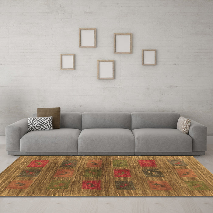 Machine Washable Abstract Brown Contemporary Rug in a Living Room,, wshcon3008brn