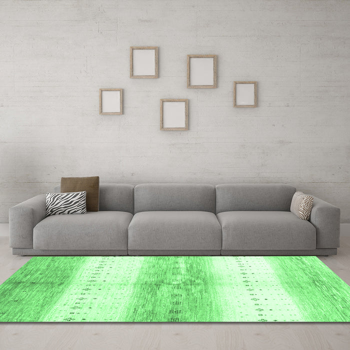 Machine Washable Abstract Emerald Green Contemporary Area Rugs in a Living Room,, wshcon3013emgrn