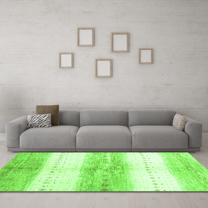 Machine Washable Abstract Green Contemporary Area Rugs in a Living Room,, wshcon3013grn