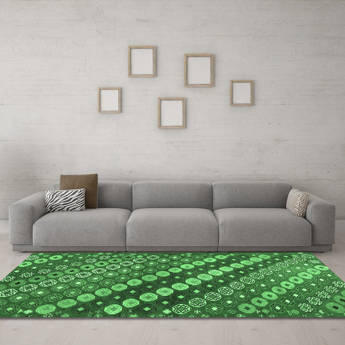 Machine Washable Abstract Emerald Green Contemporary Area Rugs in a Living Room,, wshcon3016emgrn