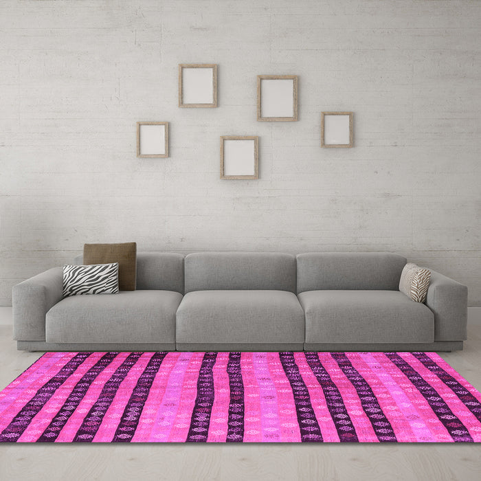 Machine Washable Oriental Pink Traditional Rug in a Living Room, wshcon3018pnk