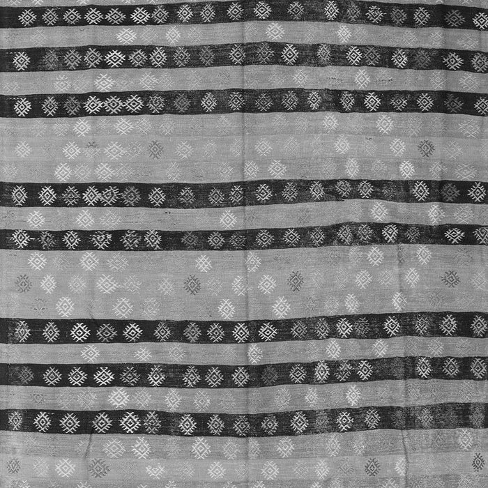 Serging Thickness of Machine Washable Oriental Gray Traditional Rug, wshcon3018gry