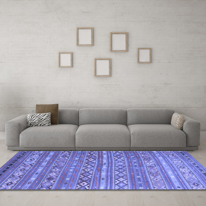 Machine Washable Oriental Blue Traditional Rug in a Living Room, wshcon3019blu
