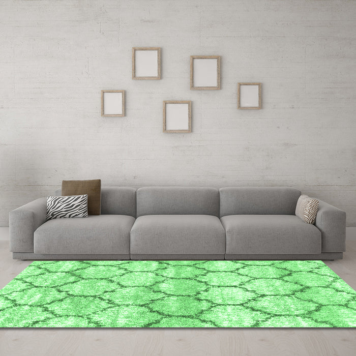 Machine Washable Trellis Emerald Green Modern Area Rugs in a Living Room,, wshcon3027emgrn