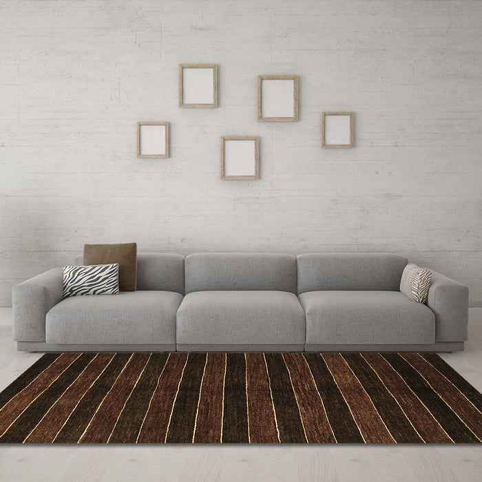 Machine Washable Abstract Brown Contemporary Rug in a Living Room,, wshcon302brn