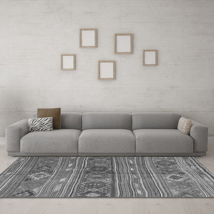 Machine Washable Oriental Gray Traditional Rug in a Living Room,, wshcon3031gry