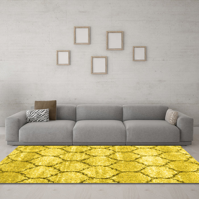 Machine Washable Trellis Yellow Modern Rug in a Living Room, wshcon3032yw