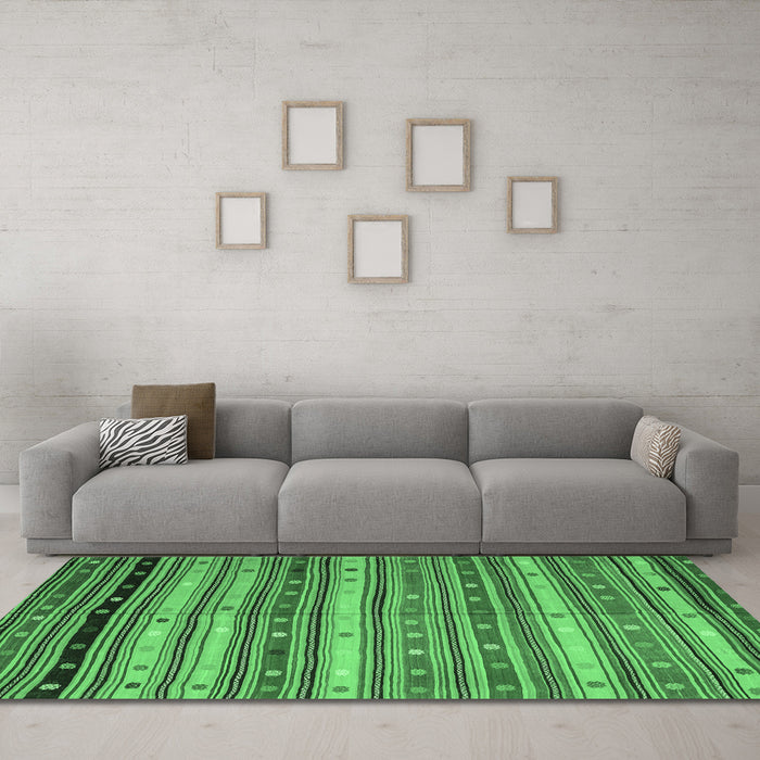 Machine Washable Southwestern Emerald Green Country Area Rugs in a Living Room,, wshcon3041emgrn