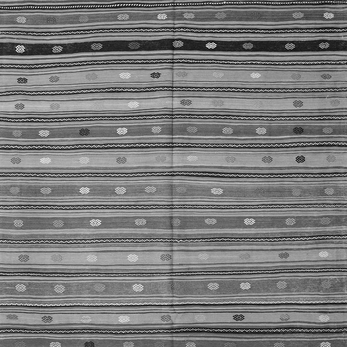 Serging Thickness of Southwestern Gray Country Rug, con3041gry