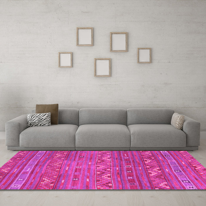 Machine Washable Oriental Pink Traditional Rug in a Living Room, wshcon3042pnk