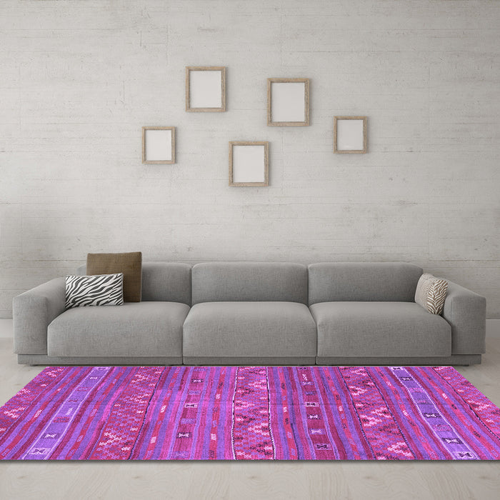 Machine Washable Oriental Purple Traditional Area Rugs in a Living Room, wshcon3042pur