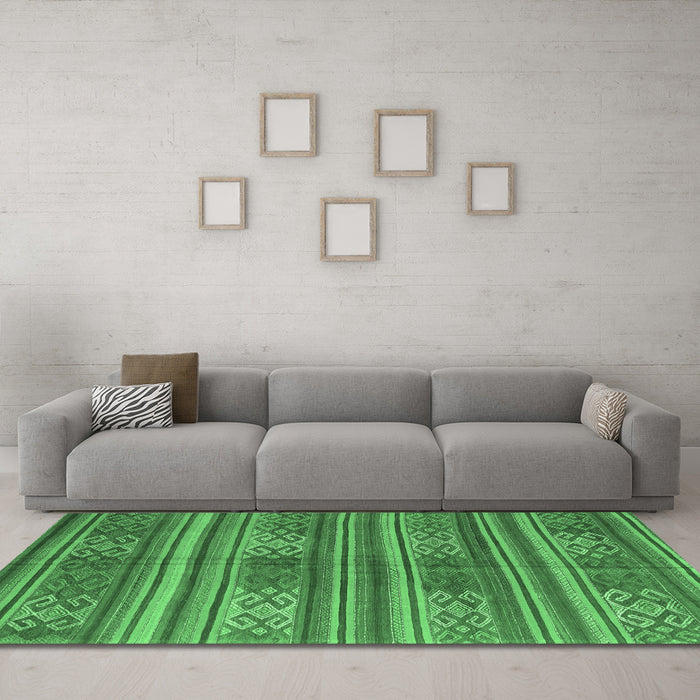 Machine Washable Southwestern Emerald Green Country Area Rugs in a Living Room,, wshcon3043emgrn
