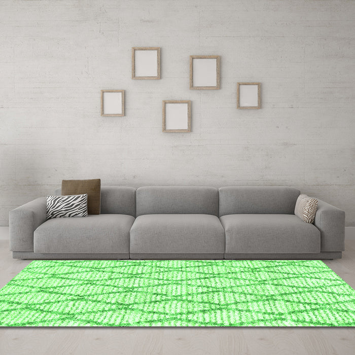 Machine Washable Trellis Green Modern Area Rugs in a Living Room,, wshcon3045grn