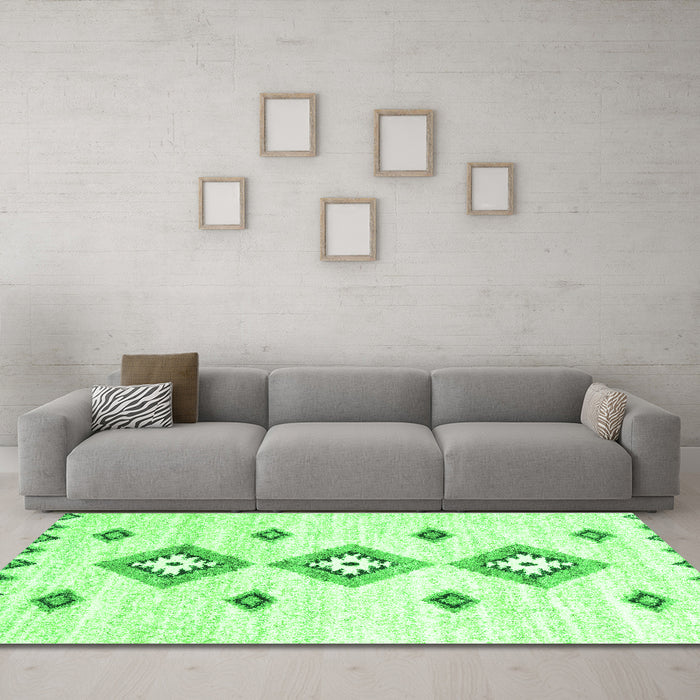 Machine Washable Abstract Green Contemporary Area Rugs in a Living Room,, wshcon3046grn