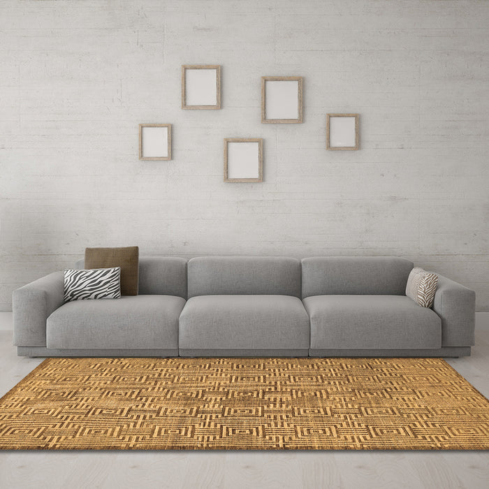 Machine Washable Abstract Brown Contemporary Rug in a Living Room,, wshcon304brn
