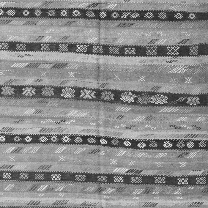 Serging Thickness of Machine Washable Southwestern Gray Country Rug, wshcon3053gry