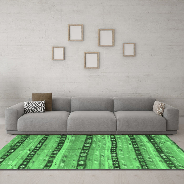 Machine Washable Southwestern Emerald Green Country Area Rugs in a Living Room,, wshcon3053emgrn