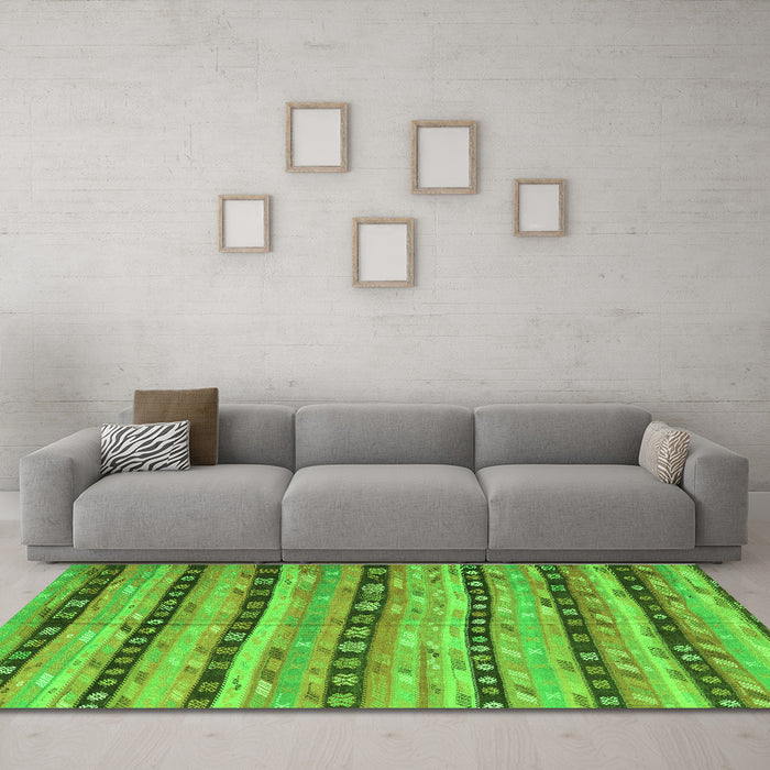 Machine Washable Southwestern Green Country Area Rugs in a Living Room,, wshcon3053grn