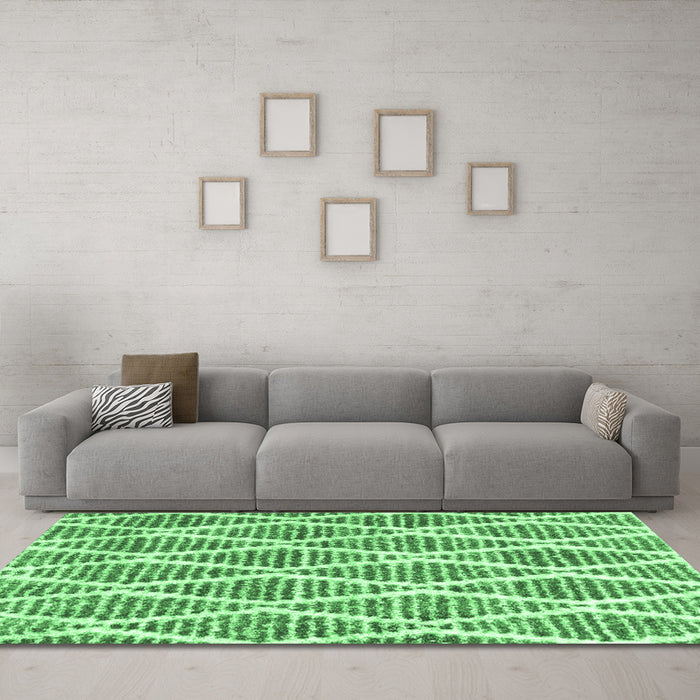 Machine Washable Trellis Emerald Green Modern Area Rugs in a Living Room,, wshcon3056emgrn