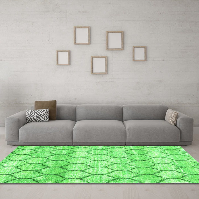 Trellis Green Modern Area Rugs in a Living Room,, wshcon3058grn